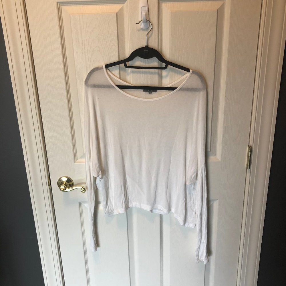American Eagle White Long Sleeved Top One Size